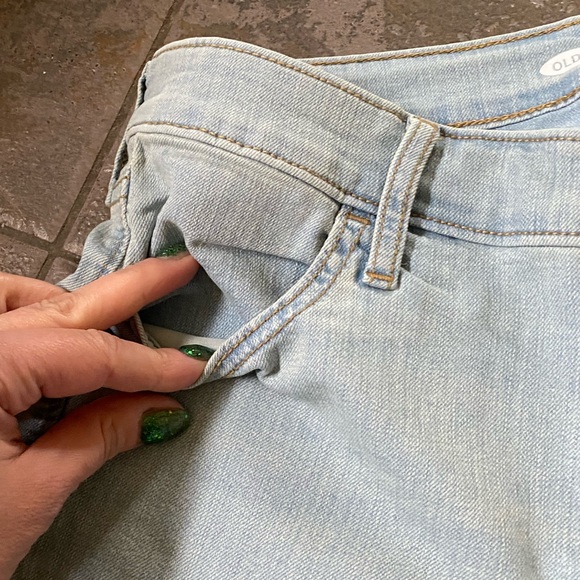 ON Mid-Rise Super Skinny Jeans in Ice Blue - NWT - Picture 7 of 16